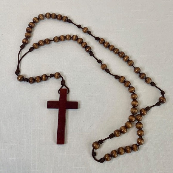 Large‎ wood rosary - Picture 2 of 8